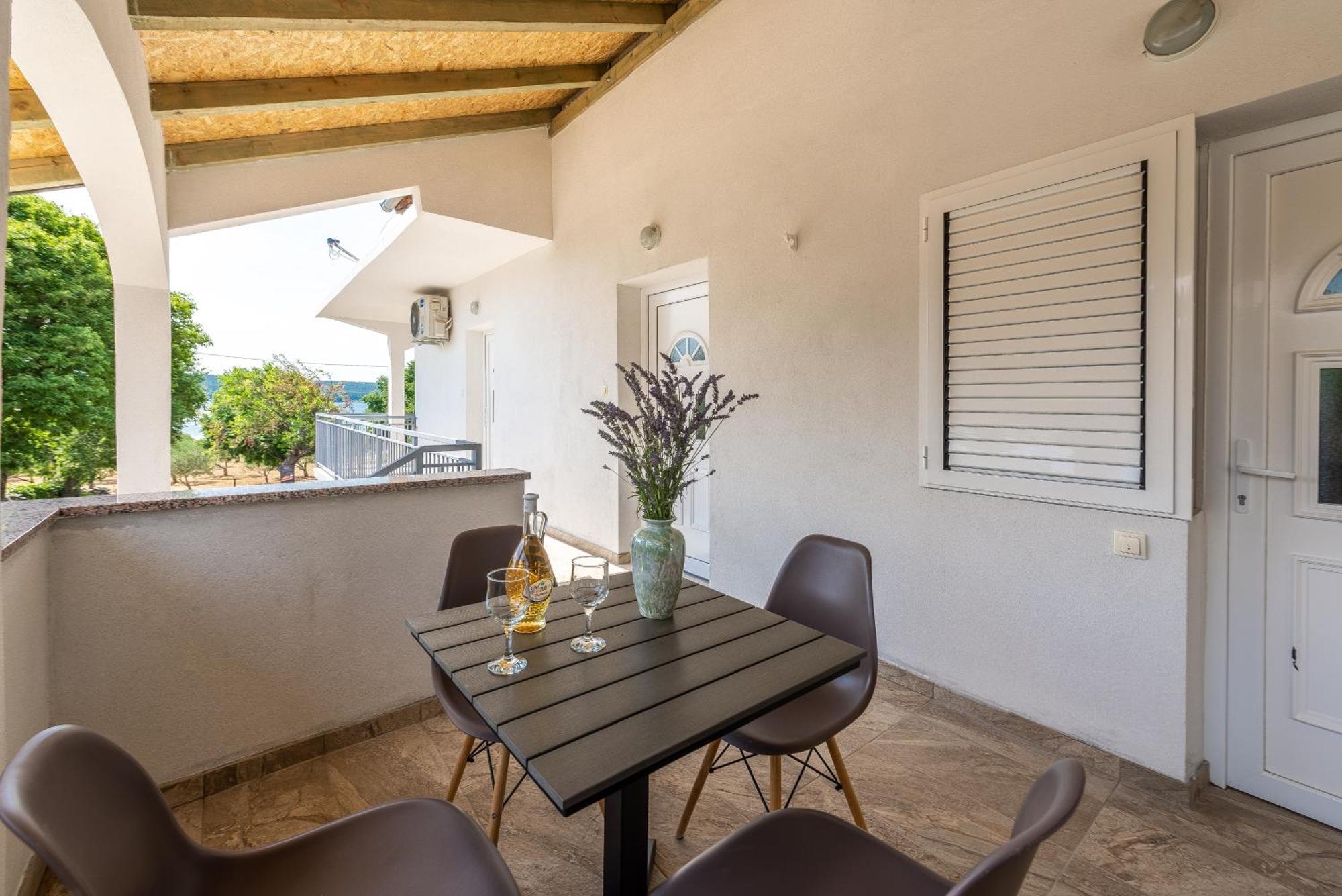 Apartmani Dupor Gornji Karin Εξωτερικό φωτογραφία