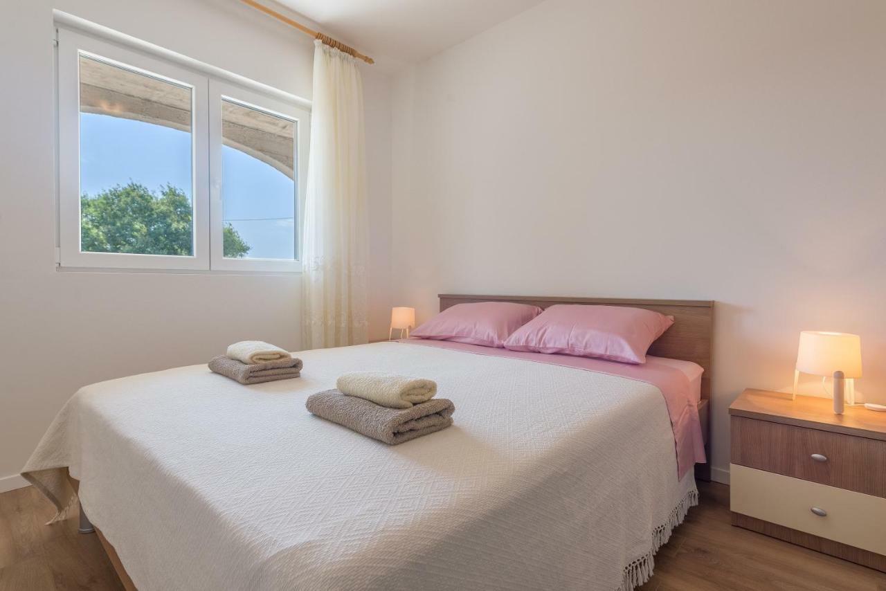 Apartmani Dupor Gornji Karin Εξωτερικό φωτογραφία