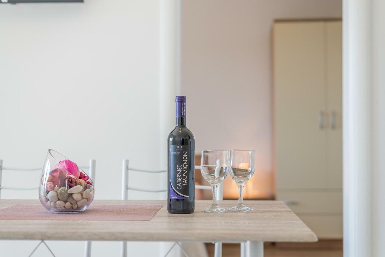 Apartmani Dupor Gornji Karin Εξωτερικό φωτογραφία