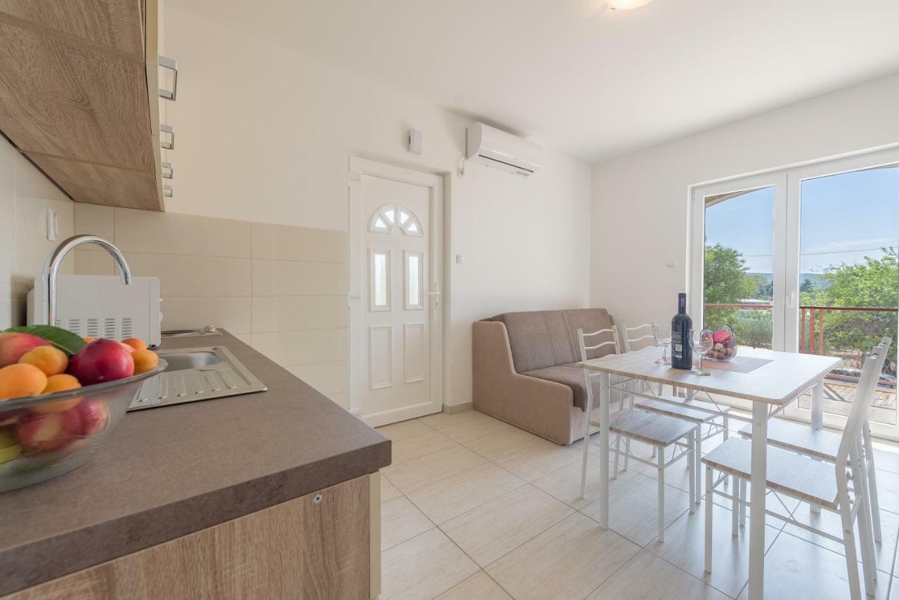 Apartmani Dupor Gornji Karin Εξωτερικό φωτογραφία