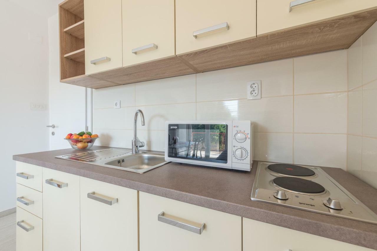 Apartmani Dupor Gornji Karin Εξωτερικό φωτογραφία