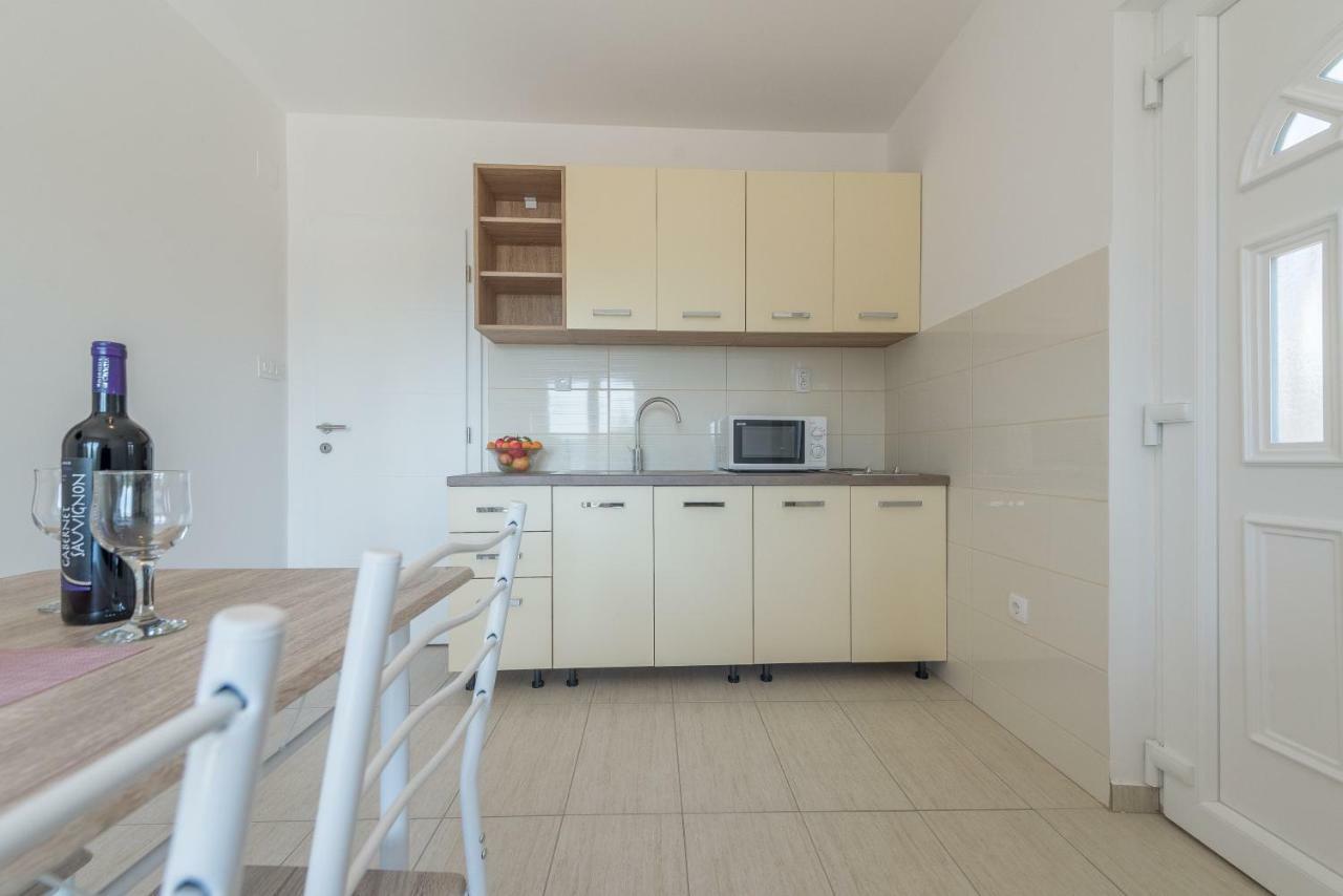 Apartmani Dupor Gornji Karin Εξωτερικό φωτογραφία