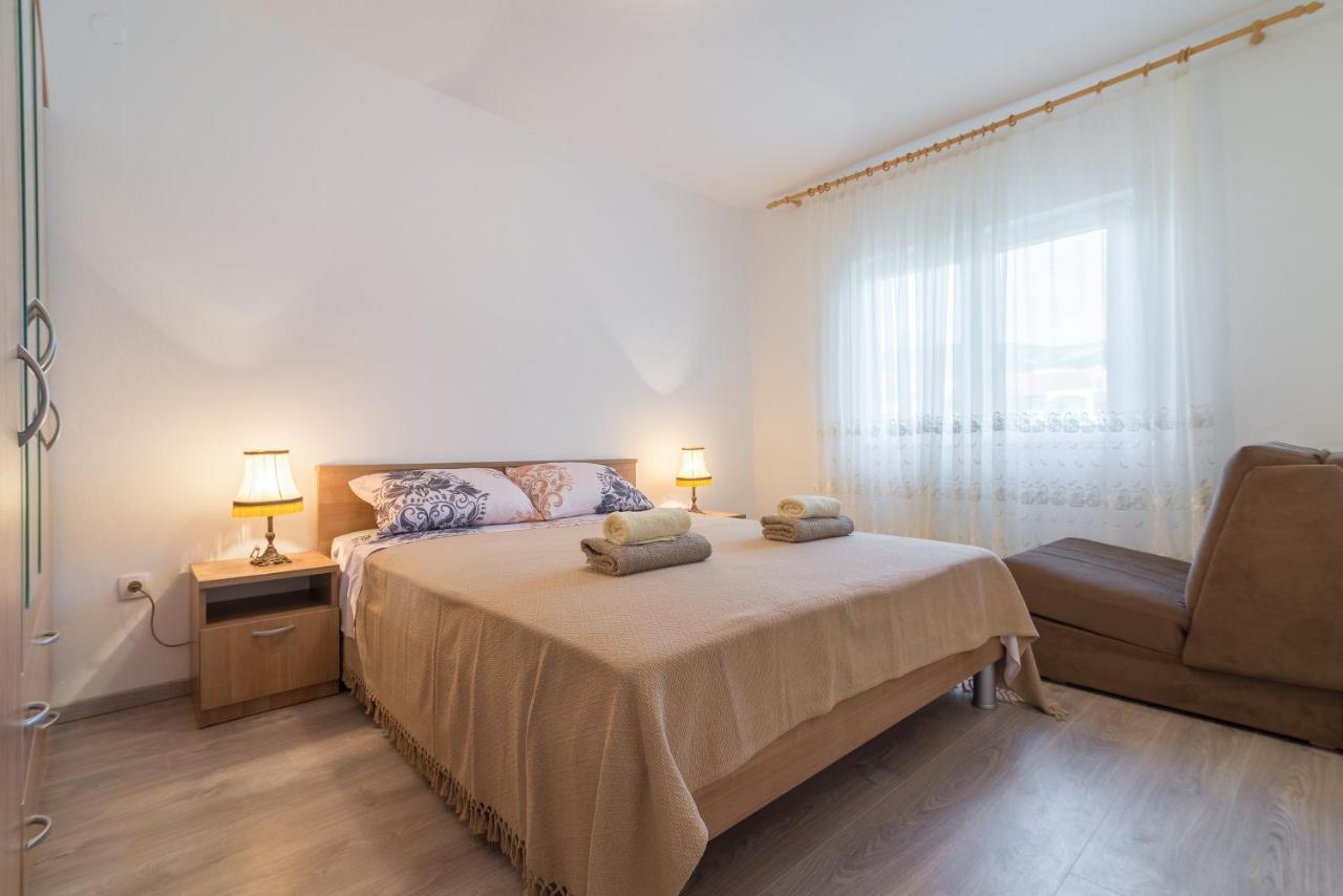 Apartmani Dupor Gornji Karin Εξωτερικό φωτογραφία