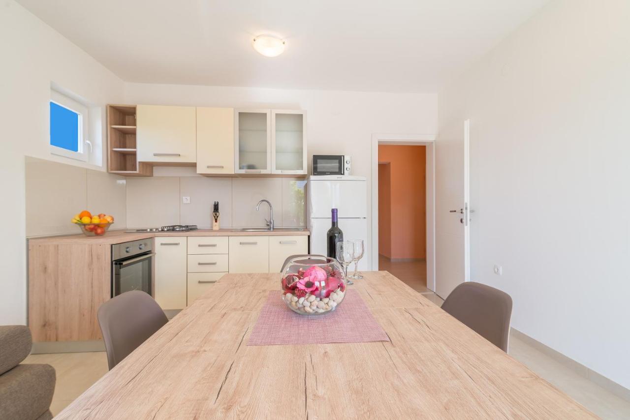 Apartmani Dupor Gornji Karin Εξωτερικό φωτογραφία