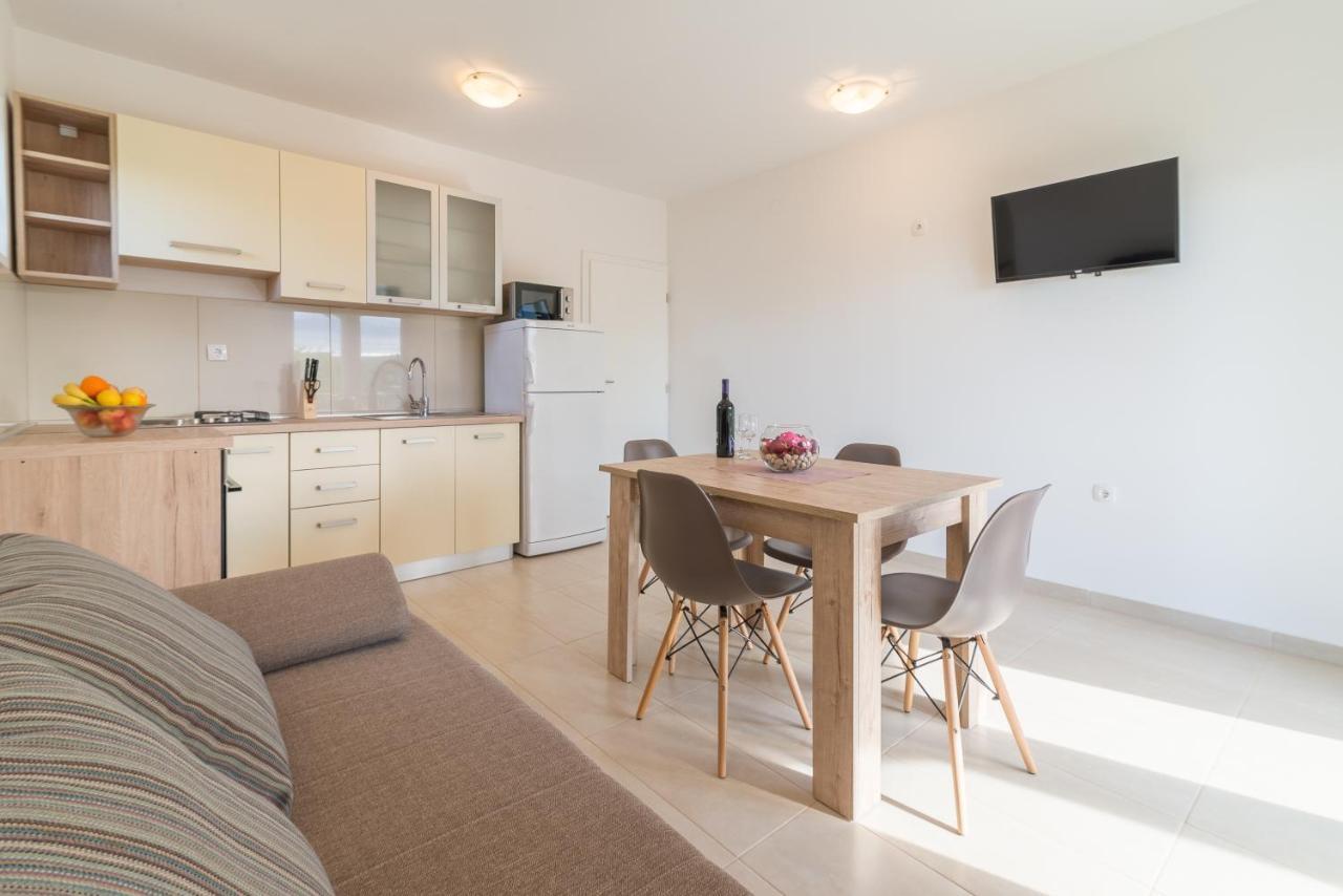 Apartmani Dupor Gornji Karin Εξωτερικό φωτογραφία