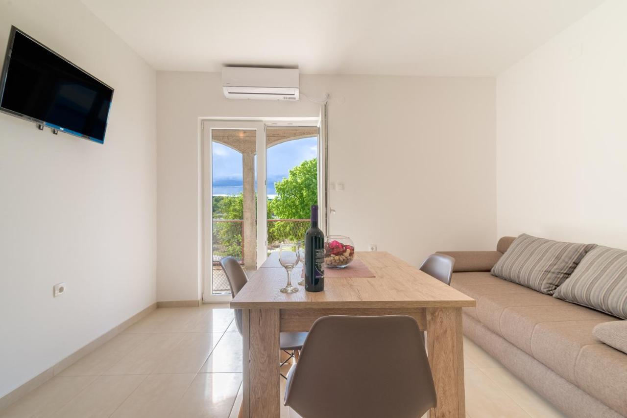 Apartmani Dupor Gornji Karin Εξωτερικό φωτογραφία