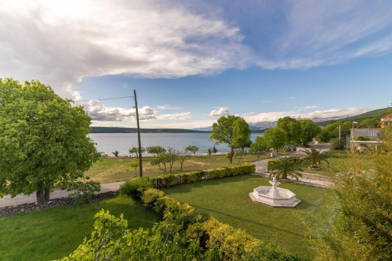 Apartmani Dupor Gornji Karin Εξωτερικό φωτογραφία